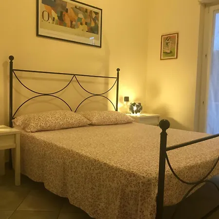 Casa Al Mare Con Giardino A Porto Frailis Apartment