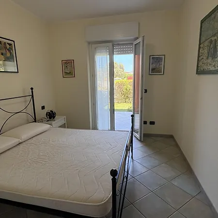 Lägenhet Casa Al Mare Con Giardino A Porto Frailis *